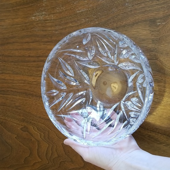 LEADED CRYSTAL Vintsge Fruit Bowl - Picture 2 of 6